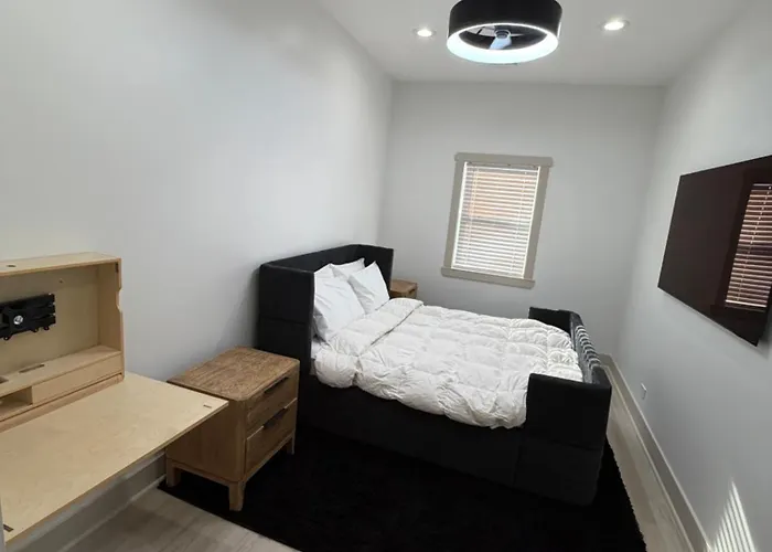 Luxury Living In Bronzeville Appartamento *
